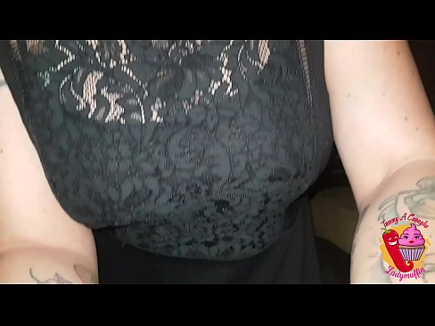 ❤️ Mae llyschwaer Slutty yn rhoi blowjob iddo a Sbaeneg ❤️ Fideo porn ar cy.ttsex.ru ☑
